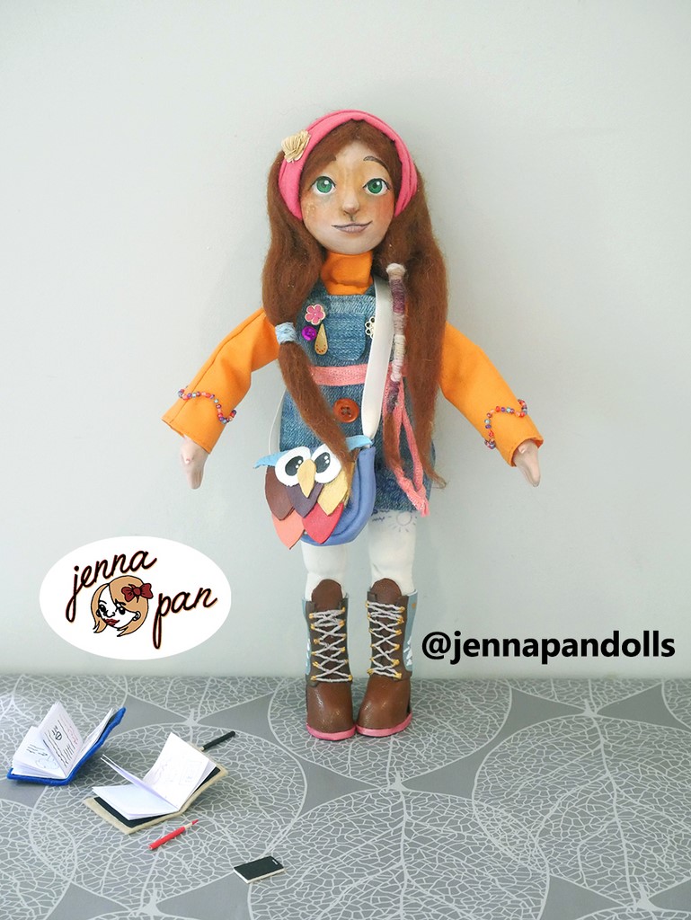 jenna pan dolls jeannapandolls poupées fait main handmade character design création de personnages art artisanat artisan ado rêveuse dreamy girl accessoires accessorize  2020 conte de fées magique whimsical