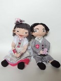 jenna pan dolls poupées couple mariés tissus fait main handmade ooak one of a kind modèle unique artisanat artisan craft diy rose gris noir soirée jouet doudou